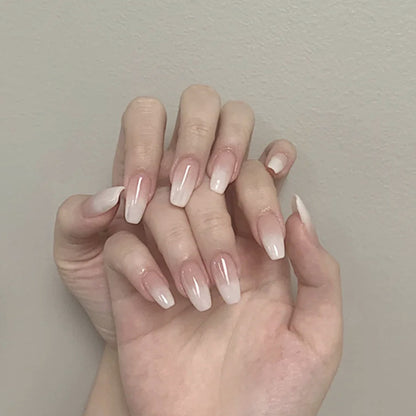 Wearable white gradient false nails