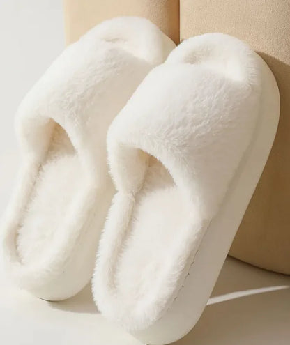 Women’s Cozy Winter Fluffy Slippers