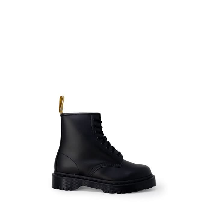 Dr. Martens Boots Black.