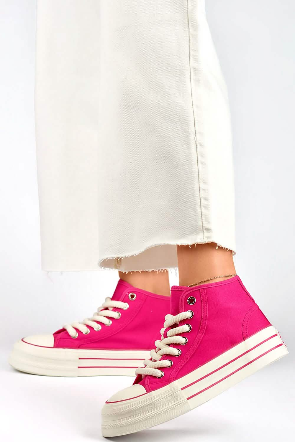 Designer Sneakers for Women in Pink: Stylish and Comfortable Footwear