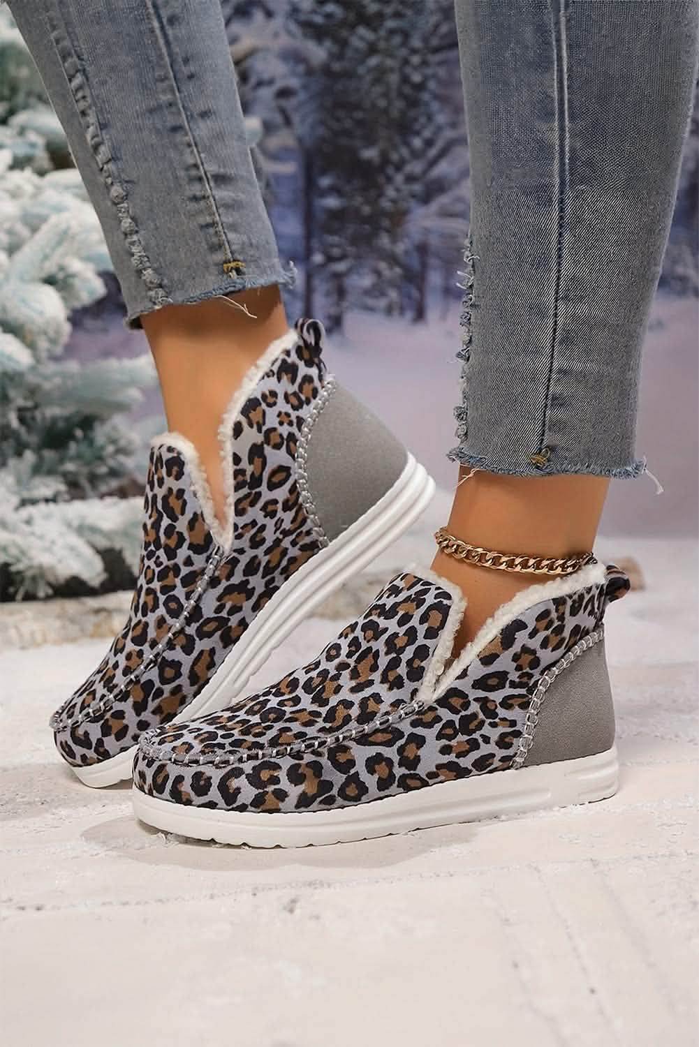 Stylish Boots Cozy Leopard Print Snow Boots: Stylish Warmth for Winter Adventures