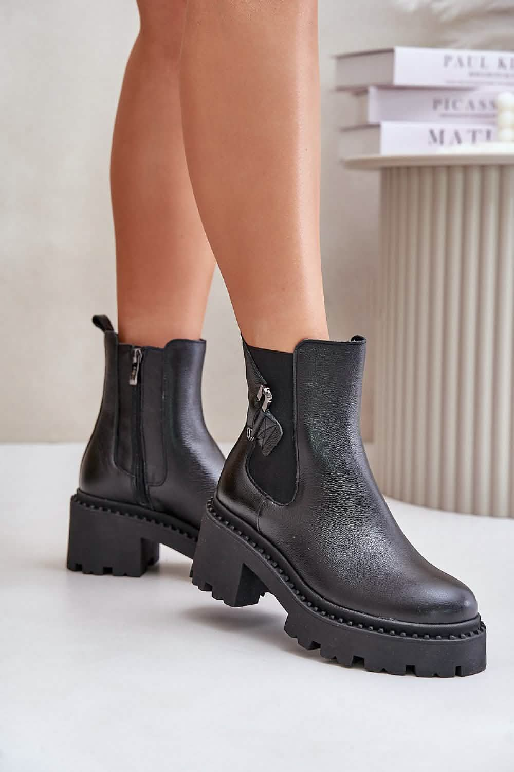 Stylish Boots High-quality Natural Leather Heel Boots for Comfort and Stability