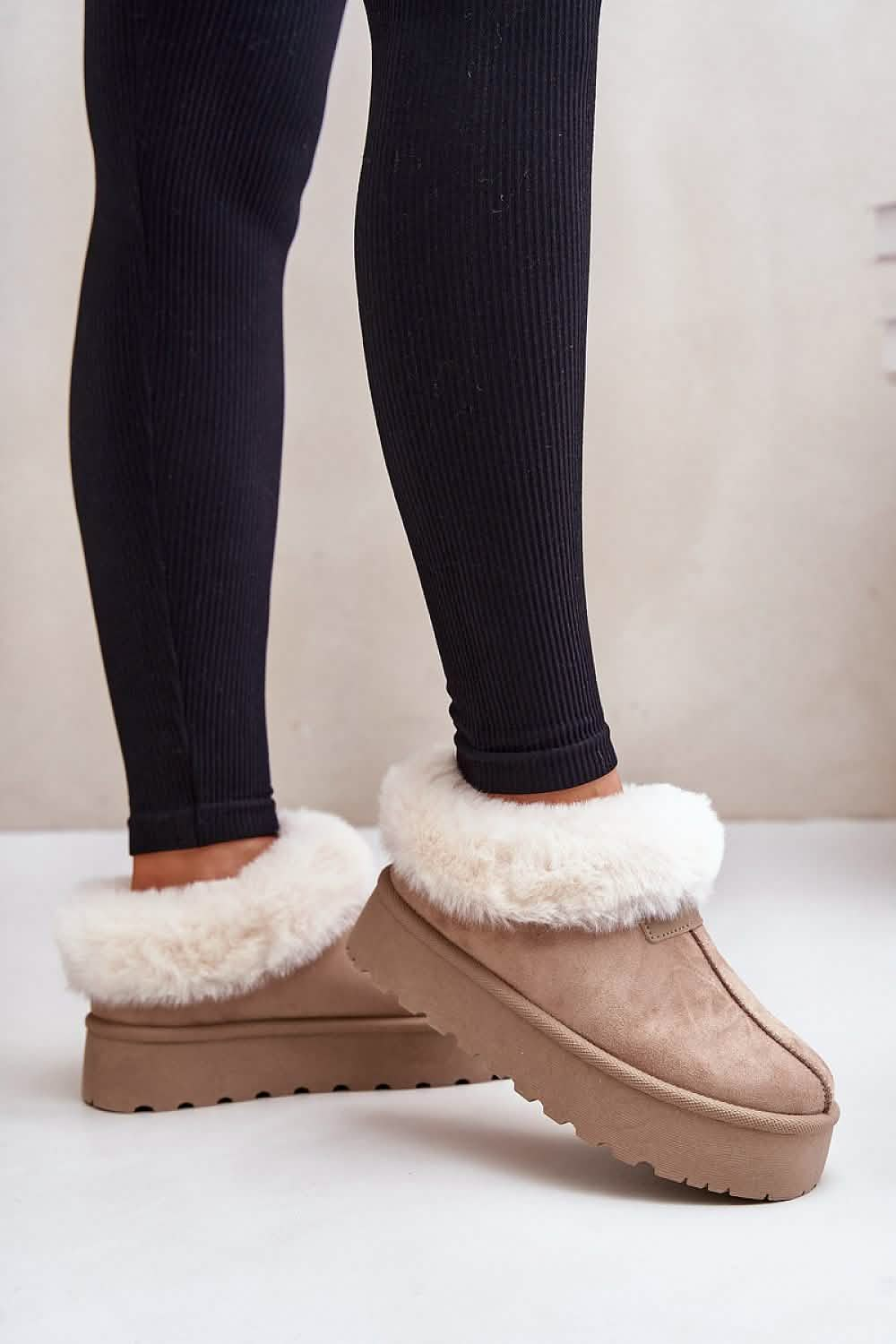 Stylish Boots Snow Boots in Eco Suede with Soft Fur for Ultimate Warmth