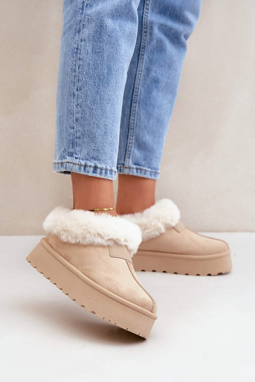 Stylish Boots Snow Boots in Eco Suede with Soft Fur for Ultimate Warmth