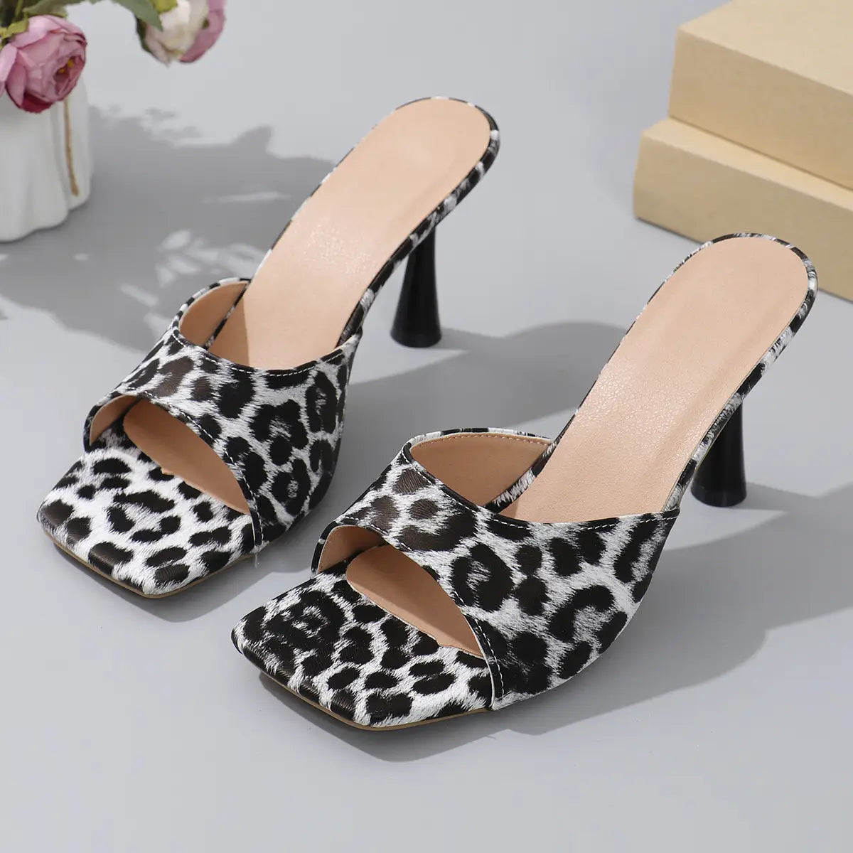 Leopard Print Square Head Sexy One-shaped Outdoor Slippers