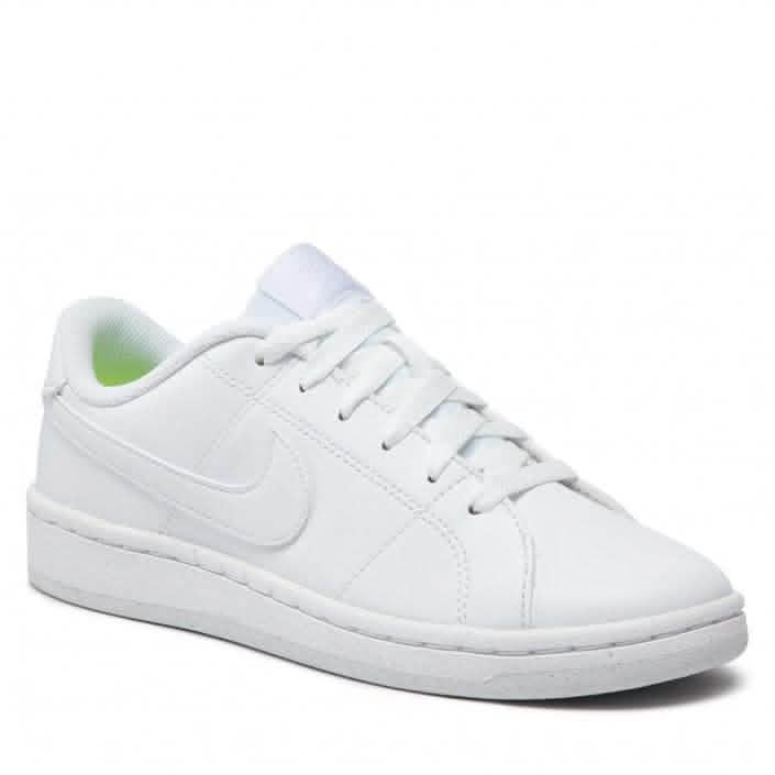 Nike White Sneakers for Effortless Style and Everyday Comfort