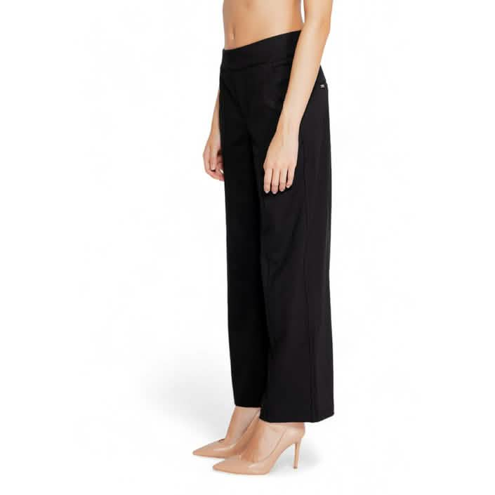 Black cropped wide-leg dress pants with a high waist.