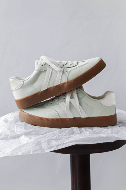 White Striped Lace-up Flat Sneakers for Stylish Everyday Wear