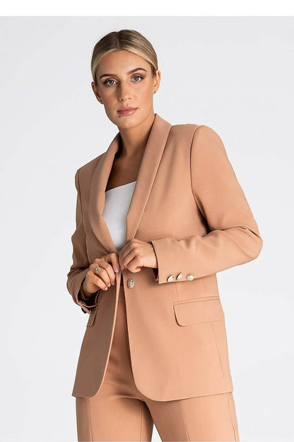 Tailored beige blazer with notched lapels and front pockets.